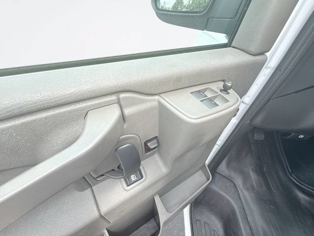 2025 GMC Savana Cargo Work Van