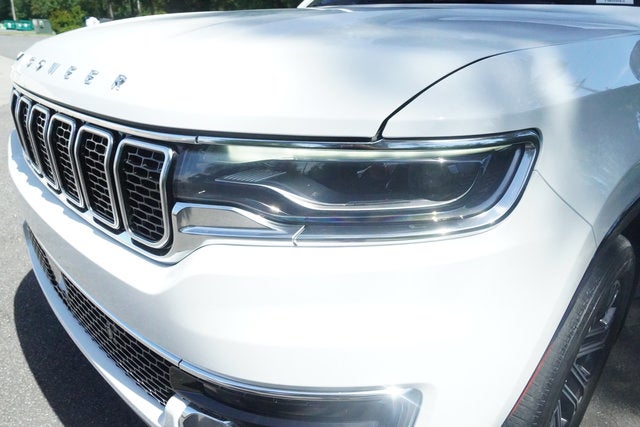 2024 Jeep Wagoneer BASE