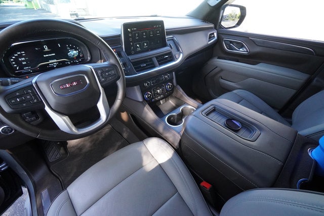 2024 GMC Yukon SLT
