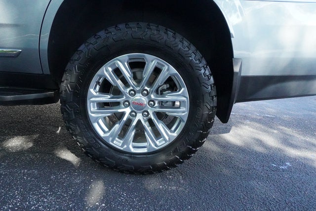 2024 GMC Yukon SLT