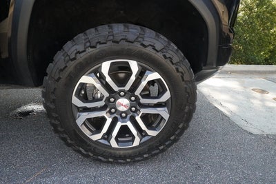 2024 GMC Canyon AT4