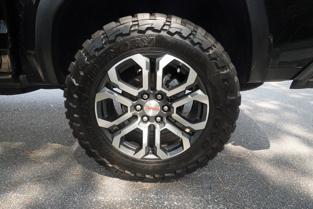 2024 GMC Canyon AT4