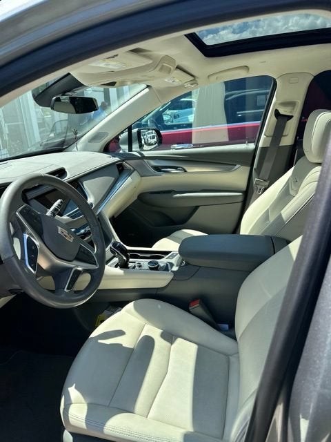 2023 Cadillac XT5 FWD Premium Luxury