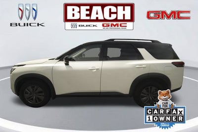 2024 Nissan Pathfinder SV