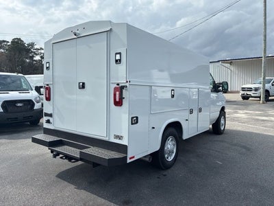 2026 Ford E-350SD Base Cutaway