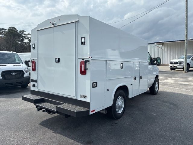 2026 Ford E-350SD Base Cutaway
