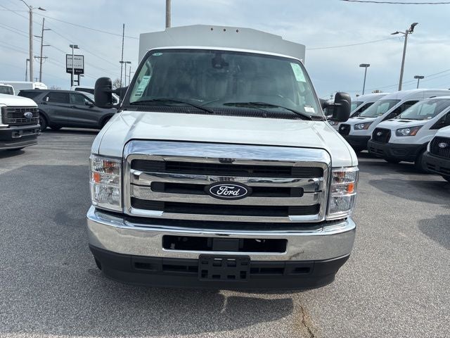 2026 Ford E-350SD Base Cutaway