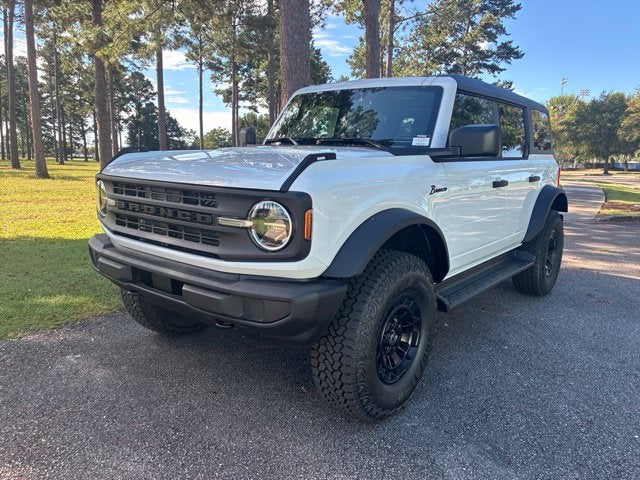 2026 Ford Bronco Big Bend Matte Black Package