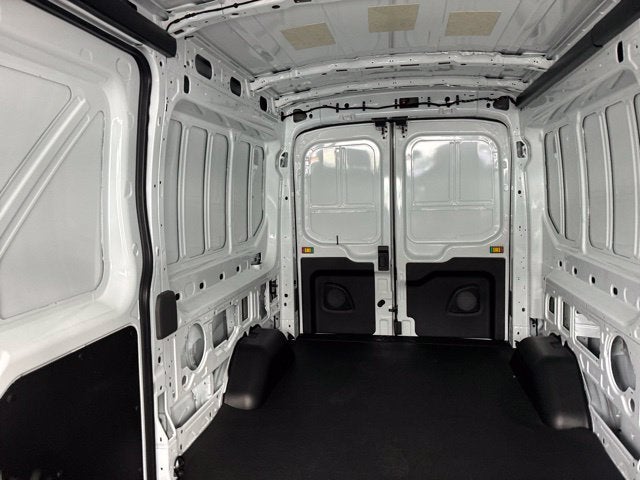 2027 Ford Transit-250 Base