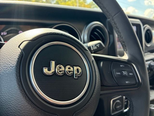 2023 Jeep Gladiator Willys