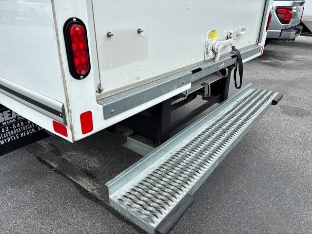 2024 Ford E-350SD Base Cutaway
