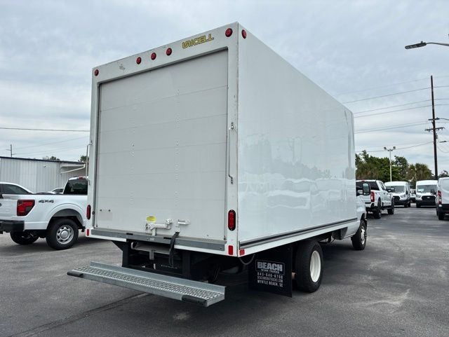 2024 Ford E-350SD Base Cutaway