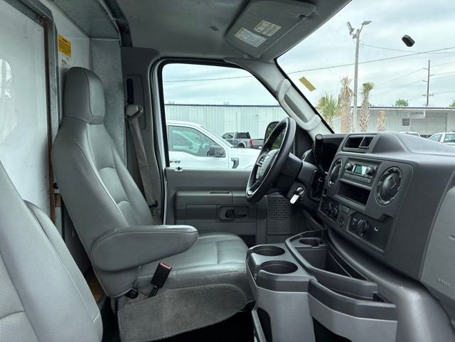 2024 Ford E-350SD Base Cutaway