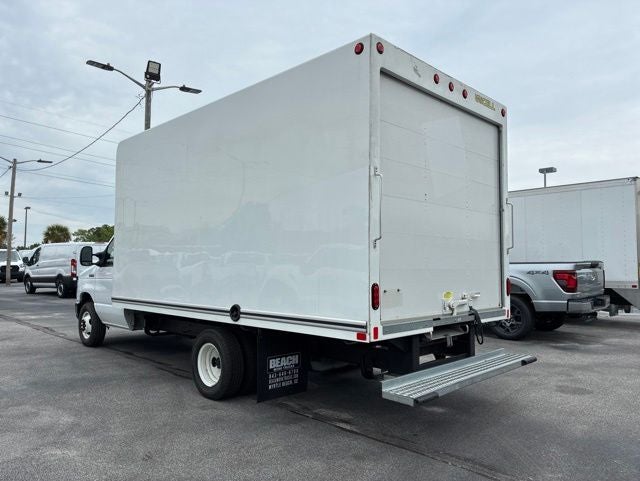 2024 Ford E-350SD Base Cutaway