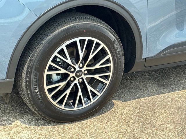 2024 Ford Escape Plug-In Hybrid Base