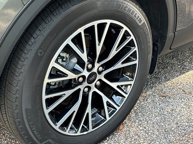 2025 Ford Escape Plug-In Hybrid Base