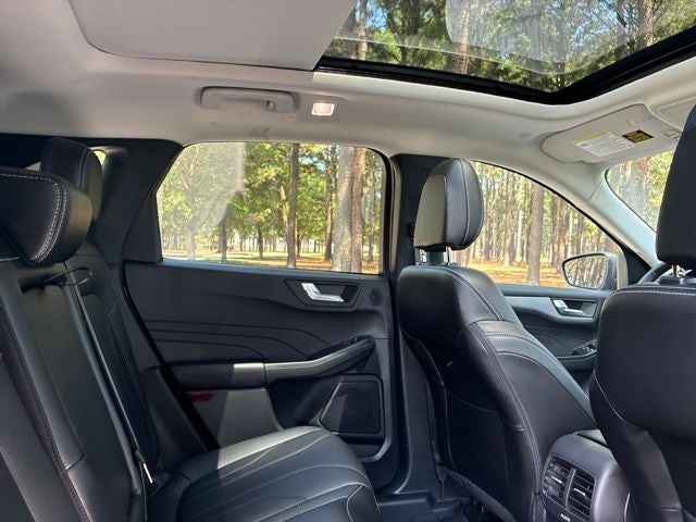 2025 Ford Escape Plug-In Hybrid Base