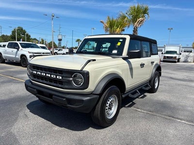 2025 Ford Bronco Base