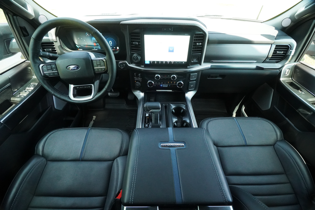 2025 Ford F-150 Platinum