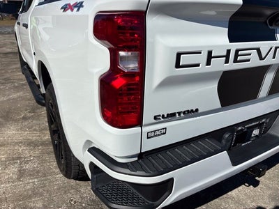 2023 Chevrolet Silverado 1500 Custom