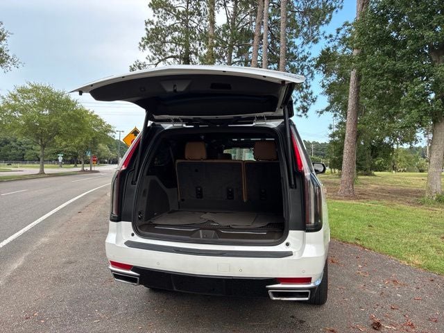 2022 Cadillac Escalade ESV Premium