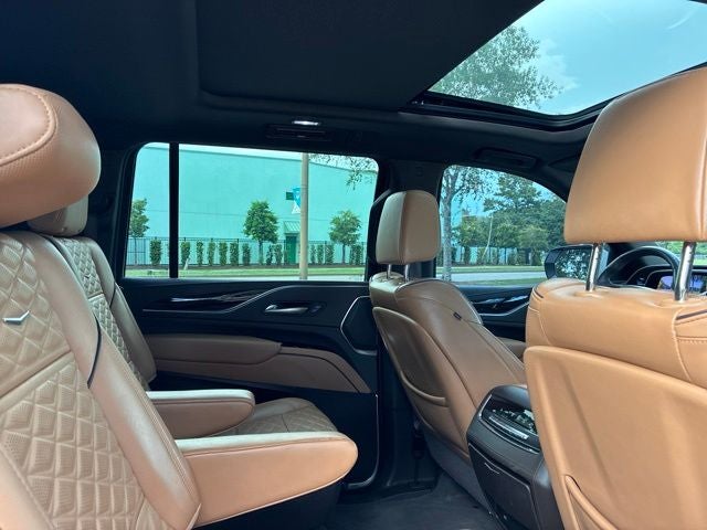 2022 Cadillac Escalade ESV Premium
