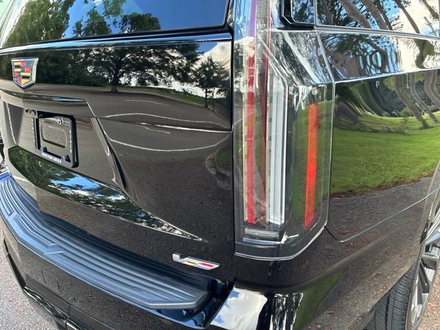 2025 Cadillac Escalade ESV V-Series