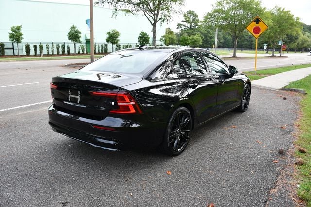 2024 Volvo S60 B5 Plus Black Edition