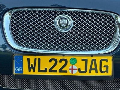 2010 Jaguar XF Base