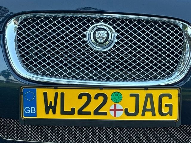 2010 Jaguar XF Base