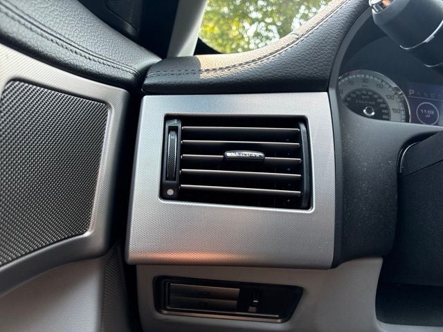 2010 Jaguar XF Base