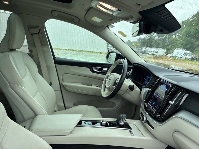 2024 Volvo XC60 B5 Core