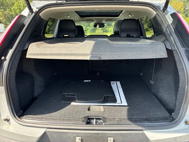 2025 Volvo XC40 B5 Core