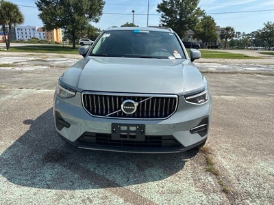 2025 Volvo XC40 B5 Core