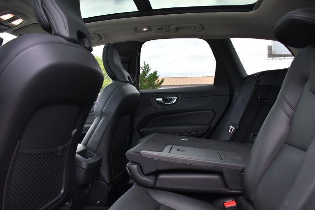 2025 Volvo XC60 B5 Core