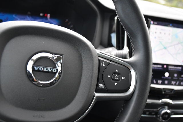 2025 Volvo XC60 B5 Core
